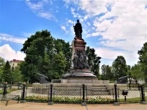 Памятник Екатерине II Краснодар